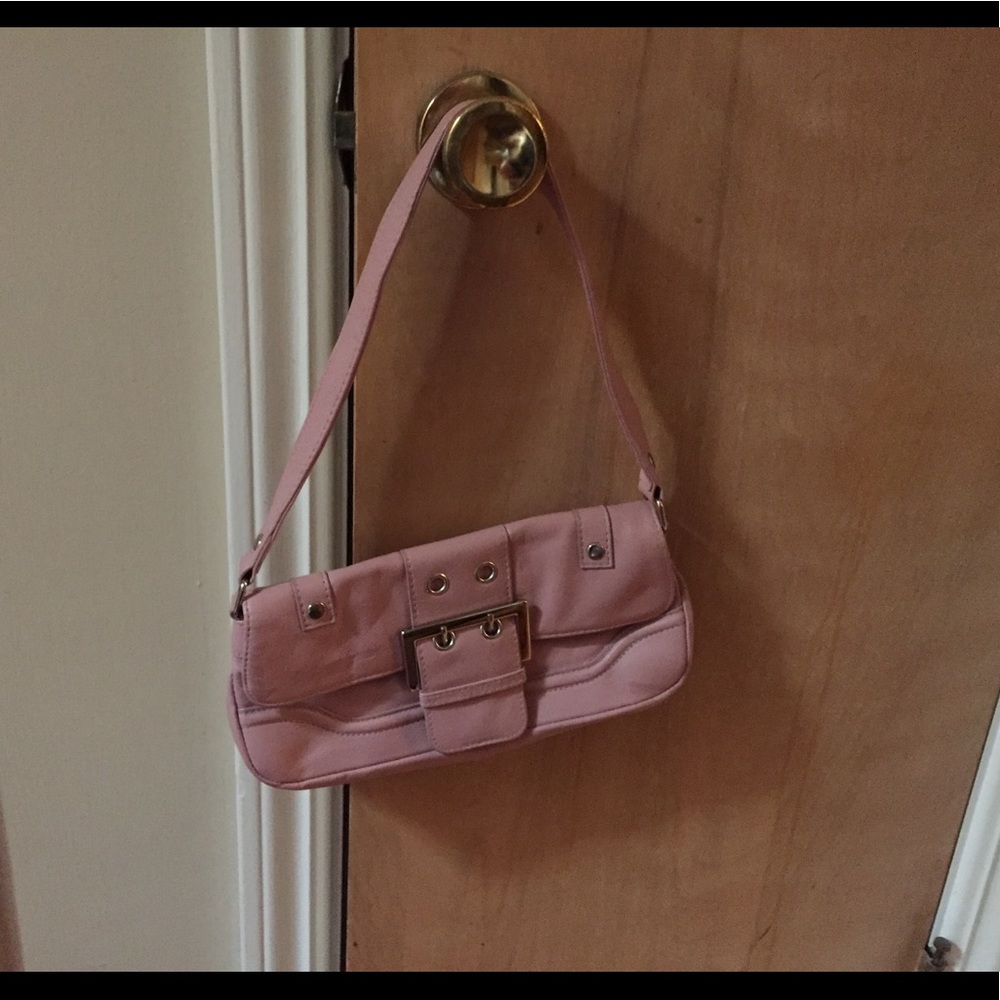 Wilson’s Leather Maxima purse